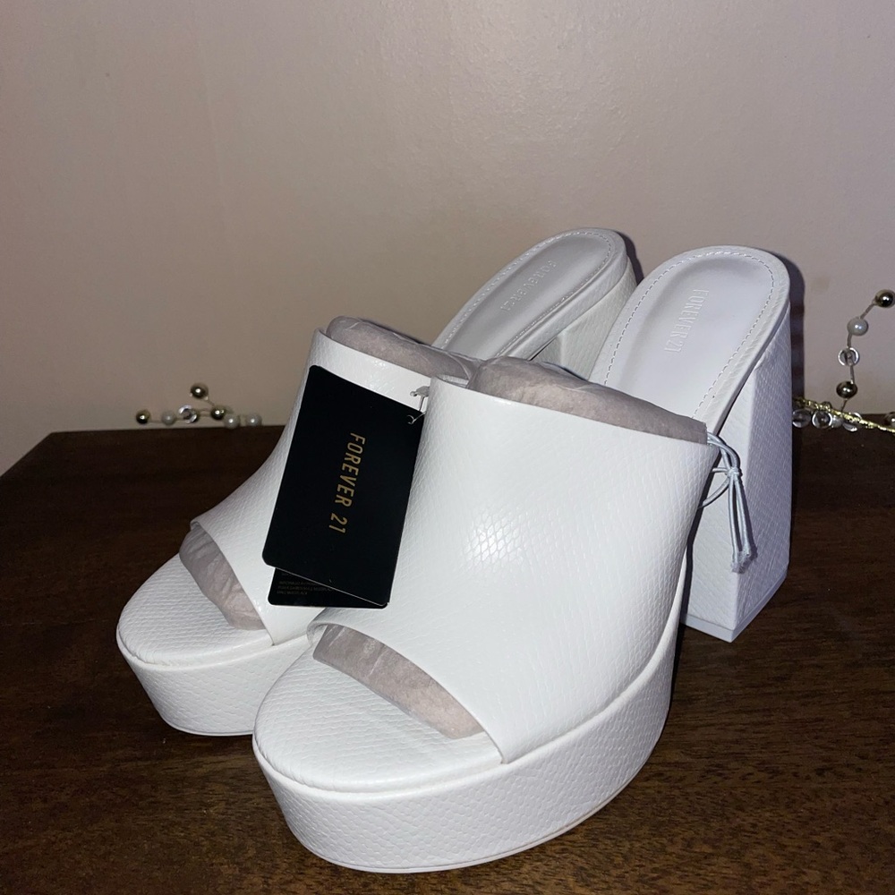 Faux Snakeskin Platform Block Heels ***BRAND NEW | NEVER WORN** No shoebox